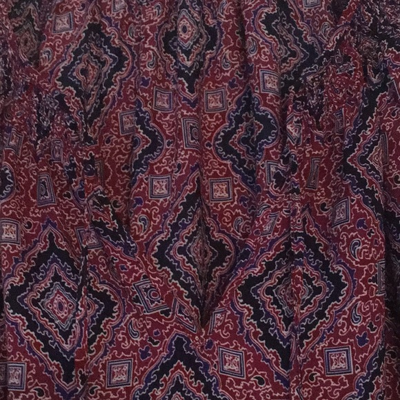 Gap purple patterned v-neck blouse - Picture 2 of 3